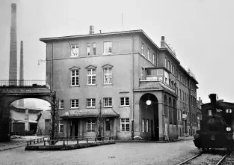 Historical photograph of an industrial building